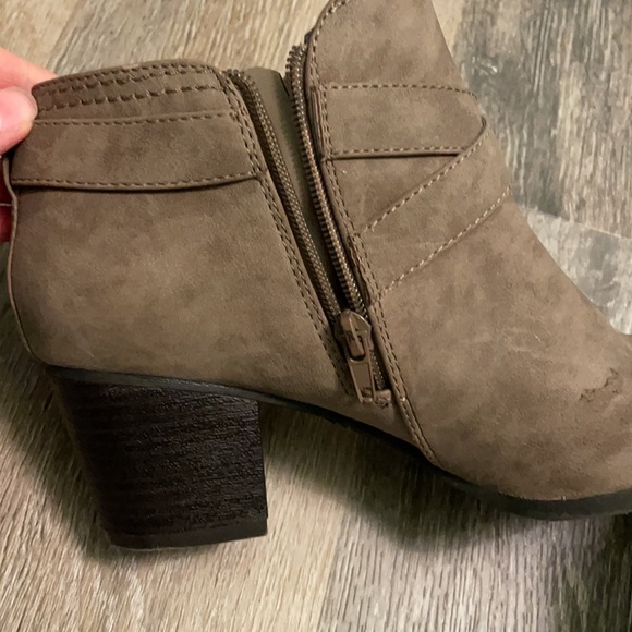 INDIGO RD. ANKLE BOOTS - Picture 7 of 8